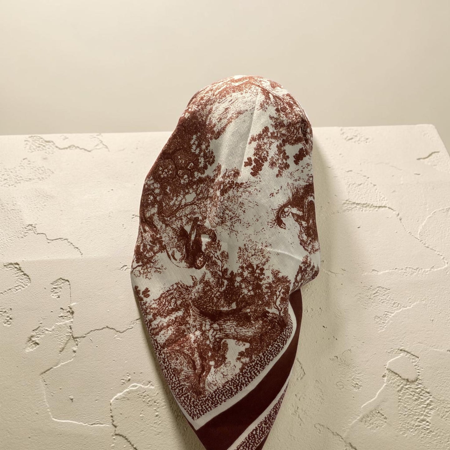 Square - Brown Toile Sauvage